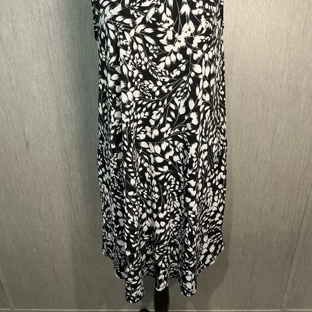 Karen Kane Monochrome Patterned Midi Dress Size Large - Picture 6 of 12